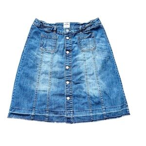 H&M Denim Skirt in Blue Patch Pockets Bottom Down Fringe